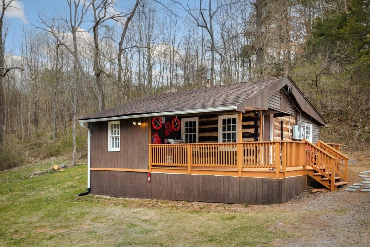 Creekside Cabin W Hot Tub, Fire Pit, Grill, Wifi! Basye Экстерьер фото