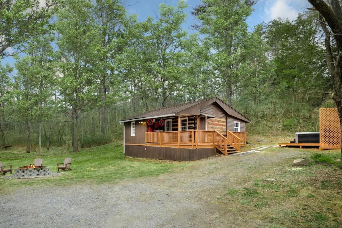 Creekside Cabin W Hot Tub, Fire Pit, Grill, Wifi! Basye Экстерьер фото