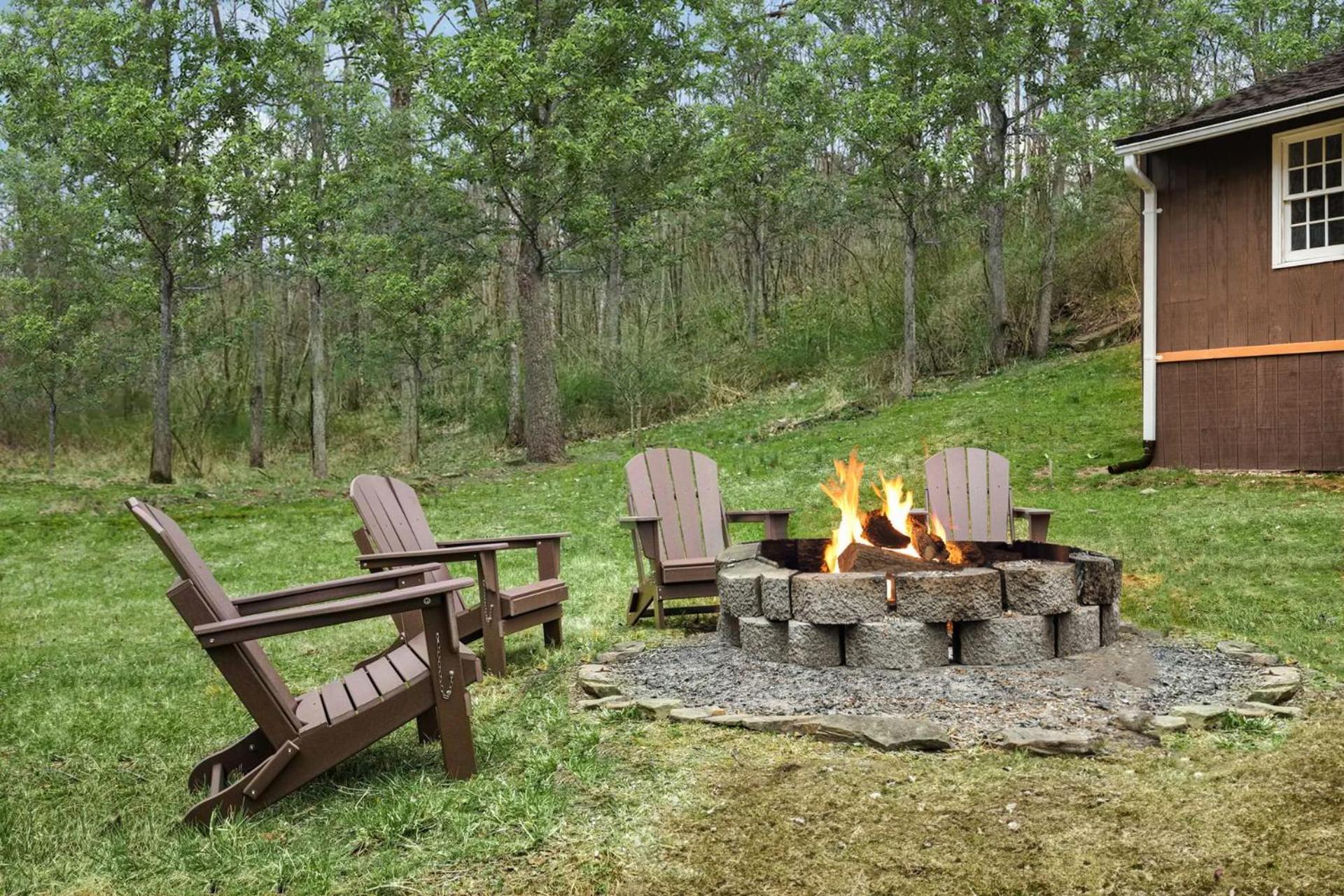Creekside Cabin W Hot Tub, Fire Pit, Grill, Wifi! Basye Экстерьер фото